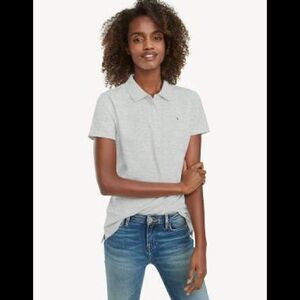 Tommy Hilfiger 2000’s Style Gray Collared Shirt w/ Logo (Size: XXS)